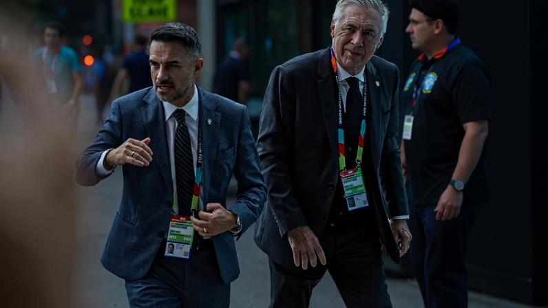 Ancelotti na chegada do jogo