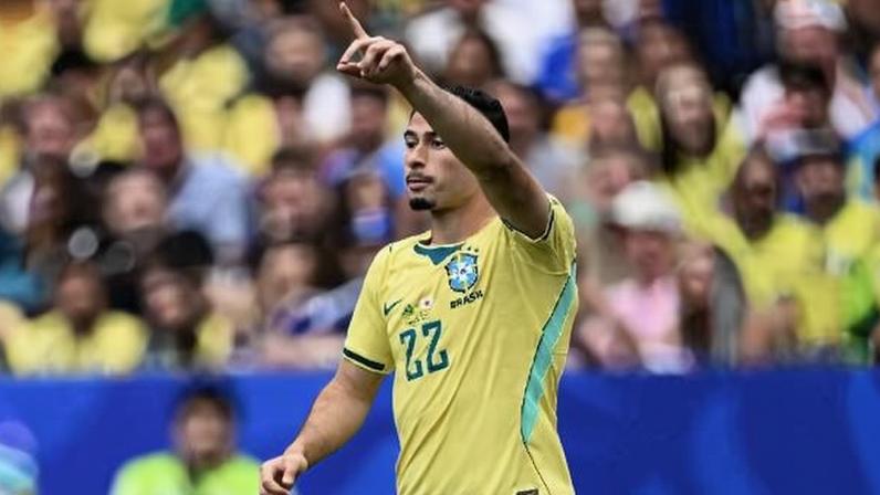 Gabriel Martinelli em ação em Brasil X Japão pela Copa do Mundo 2026