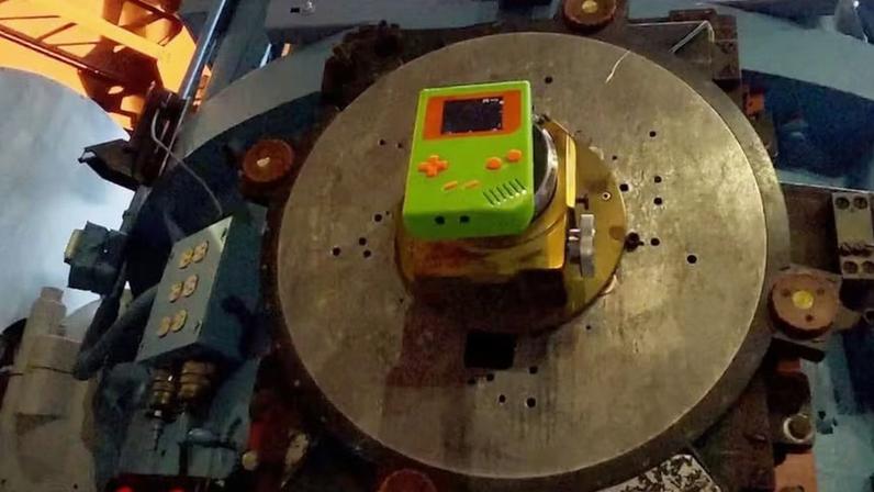 A Nintendo lançou a Game Boy Camera em 1998 e descontinuou-a apenas quatro anos depois