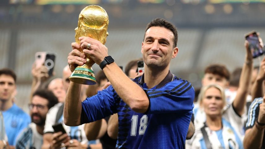 Lionel Scaloni levou a seleção da Argentina ao título da Copa do Mundo de 2022 — Foto: Getty Images