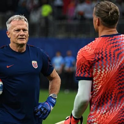 Treinador de goleiros da Noruega foi titular no 98 e acalmou Zagallo