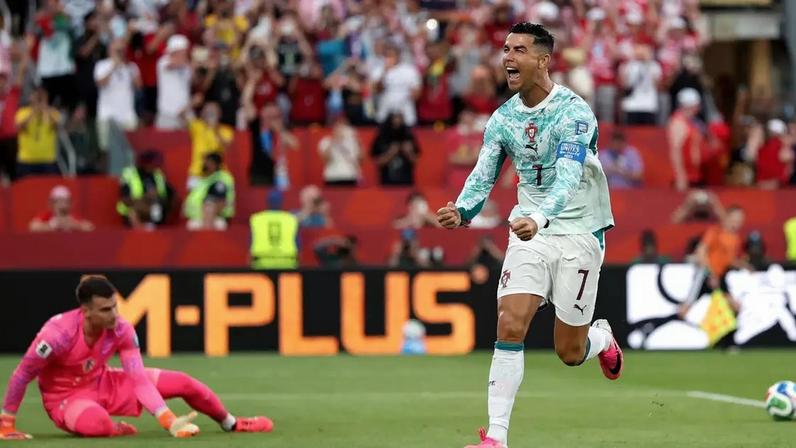 Cristiano Ronaldo marcou de pênalti contra a Croácia