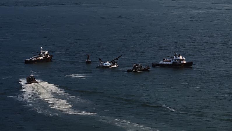 Hidroavião cai no rio Hudson ao pousar em Nova York