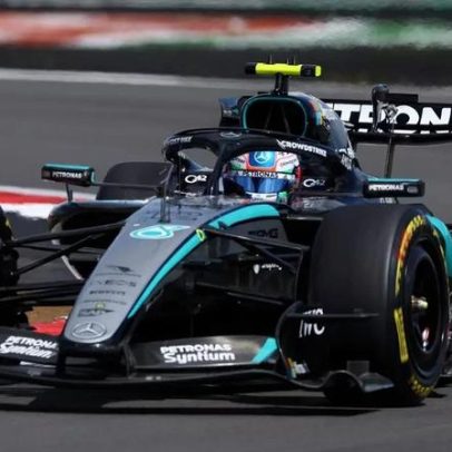 Kimi Antonelli lamenta abandono, continua líder do Mundial de F1