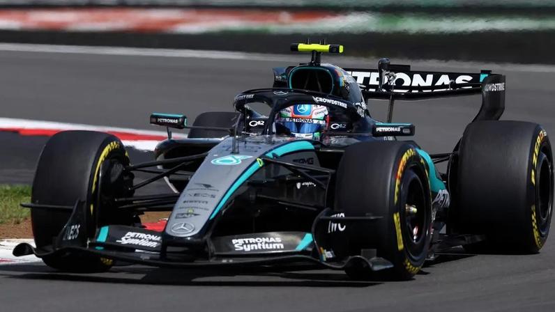 Kimi Antonelli passou por problemas durante a prova
