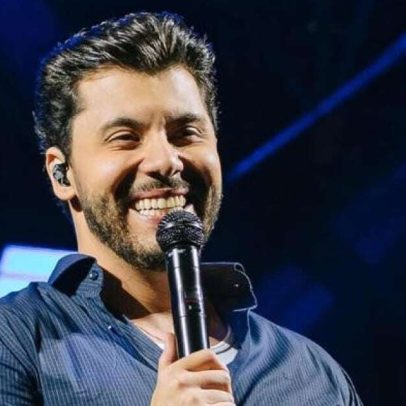 Murilo Huff faz show gratuito em boteco no Ceará