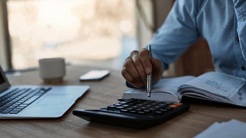 Lei das cédulas de crédito bancário não autoriza a livre pactuação de juros moratórios.