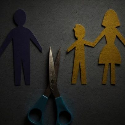Mulher deve indenizar ex-companheiro por falsa paternidade