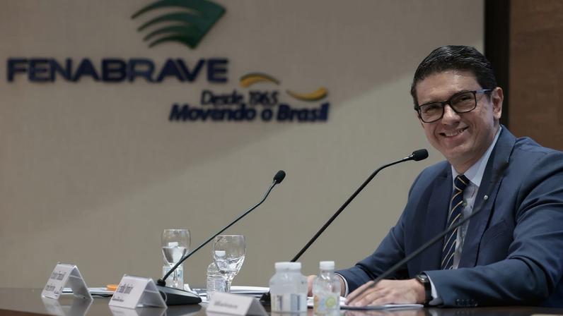 São Paulo (SP), 02/07/2026. - O presidente da FENABRAVE, Arcelio Júnior, durante coletiva de Imprensa aonde apresenta o balanço do primeiro semestre. Foto: Paulo Pinto/Agencia Brasil