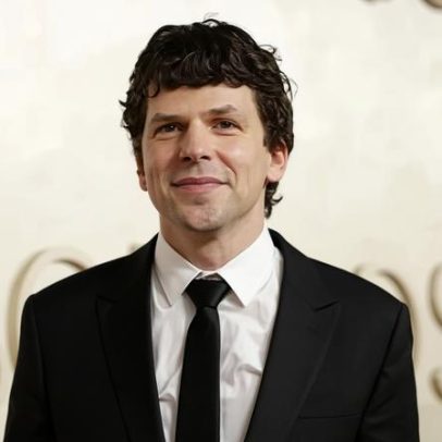 Jesse Eisenberg explica cidadania polonesa