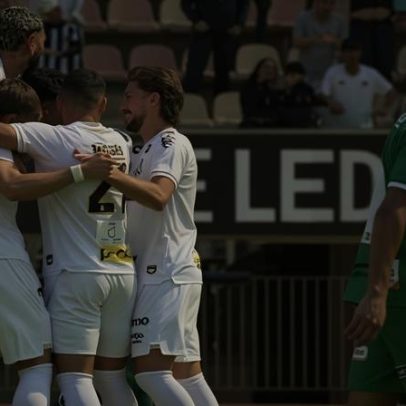 Juninho marca seu primeiro gol como profissional e Santos vence União São João