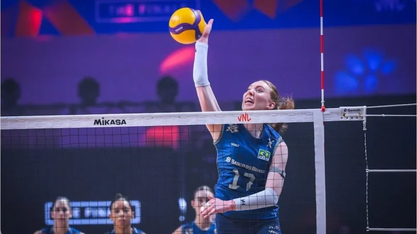 Brasil vira sobre o Japão e vai à semifinal da VNL Feminina