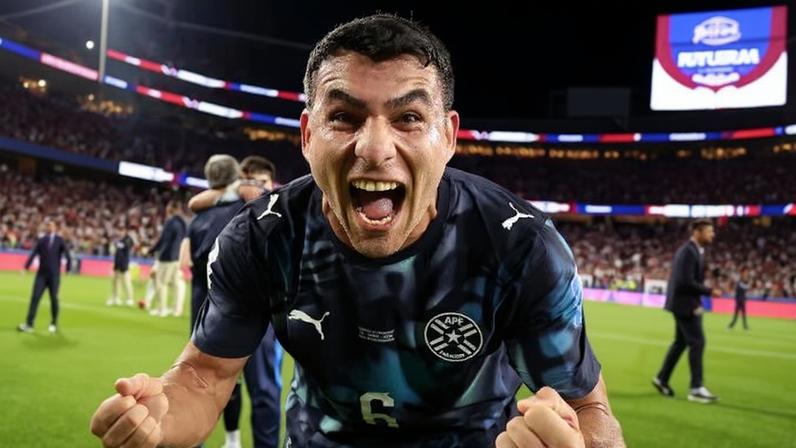 Junior Alonso comemora após vitória do Paraguai contra a Turquia pela Copa do Mundo 2026