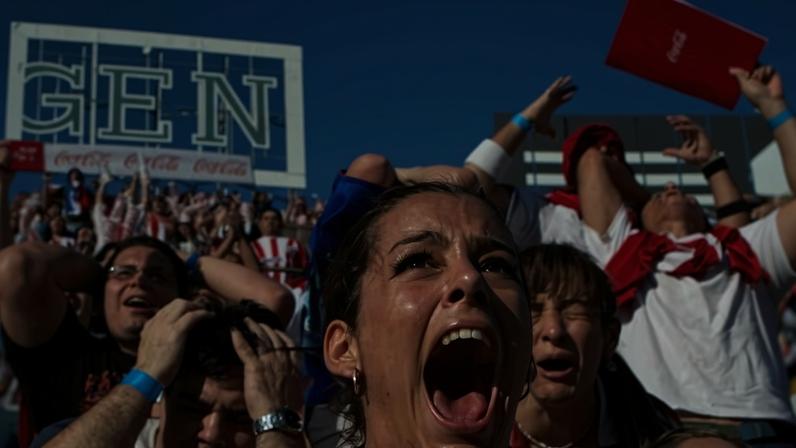 Larissa Riquelme durante o jogo entre Paraguai e Espanha na Copa do Mundo de 2010