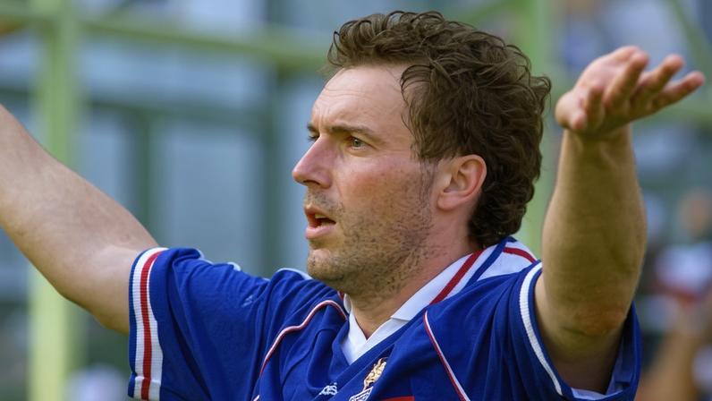 Laurent Blanc foi o autor do gol da França sobre o Paraguai na Copa do Mundo de 1998