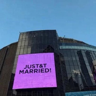 Taylor Swift e Travis Kelce são oficialmente casados