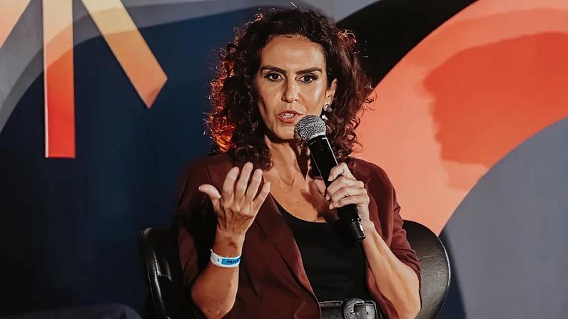 Malu Gaspar (na imagem) é jornalista do jornal "O Globo" e publicou reportagens sobre investigações envolvendo o Banco Master