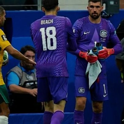 Austrália muda goleiro para a decisão por pênaltis