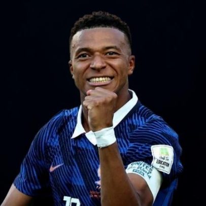 França vence Paraguai em duelo caracterizado pela defesa sólida