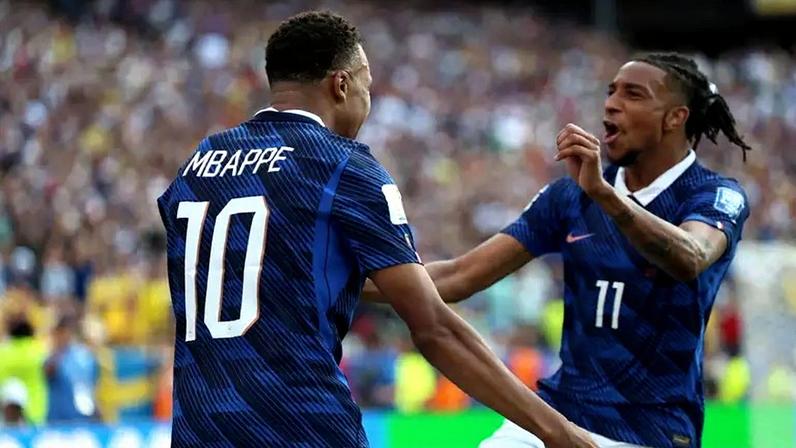 Craques franceses decidirão contra o Paraguai?