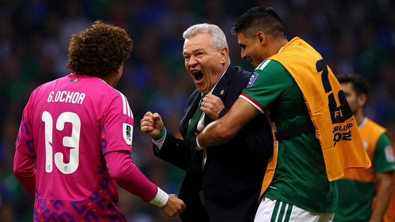 Imagem colorida do treinador do México na Copa do Mundo- Metrópoles