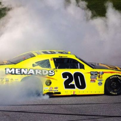 Brandon Jones vence em Chicagoland, supera Chase Elliott na NASCAR O’Reilly