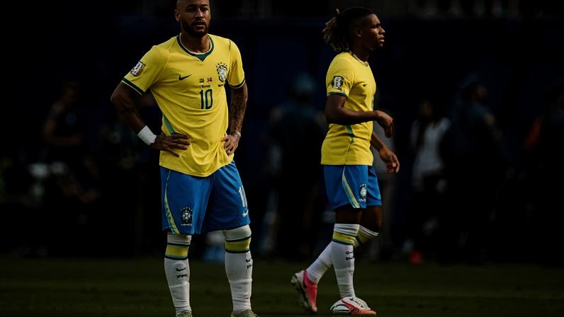 Neymar em ação na partida entre Brasil e Noruega pelas oitavas de final da Copa do Mundo 2026