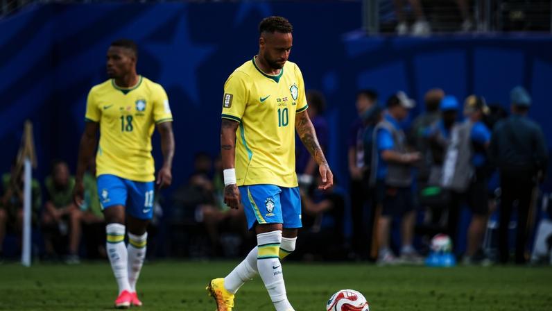 Após eliminação, Neymar indica aposentadoria da Seleção Brasileira