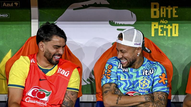 Foto colorida de Neymar e Paquetá - Metrópoles