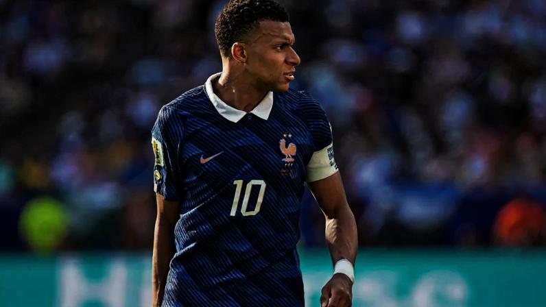 Kylian Mbappé busca seu 7º gol na Copa de 2026 para seguir brigando pela artilharia.