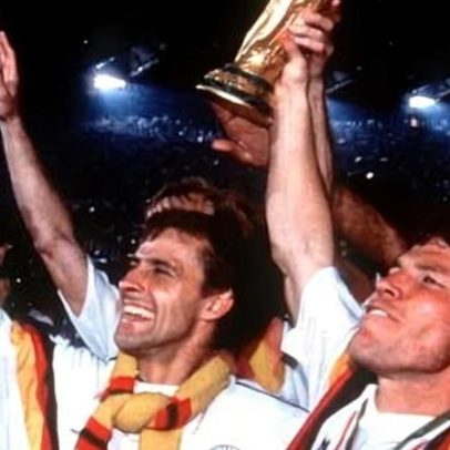 Campeão mundial da Alemanha critica treinador e sugere Guardiola como substituto