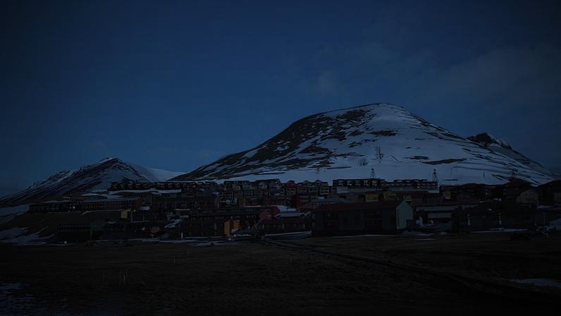 Cidade de Longyearbyen, Svalbard — Foto: R. Henrik Nilsson — CC BY 4.0 — via Wikimedia Commons