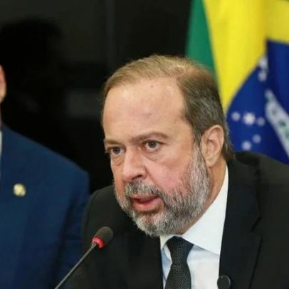 EUA podem produzir minerais no Brasil com custos menores, diz Silveira