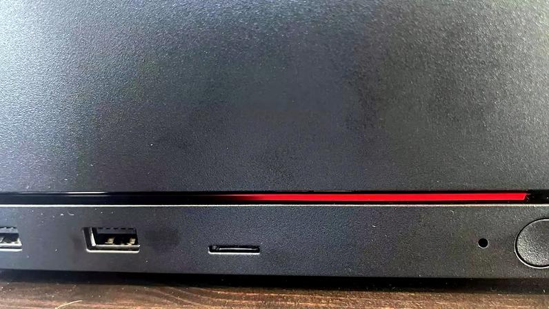 Usuário da Steam Machine relata primeiro caso de "Linha Vermelha da Morte"
