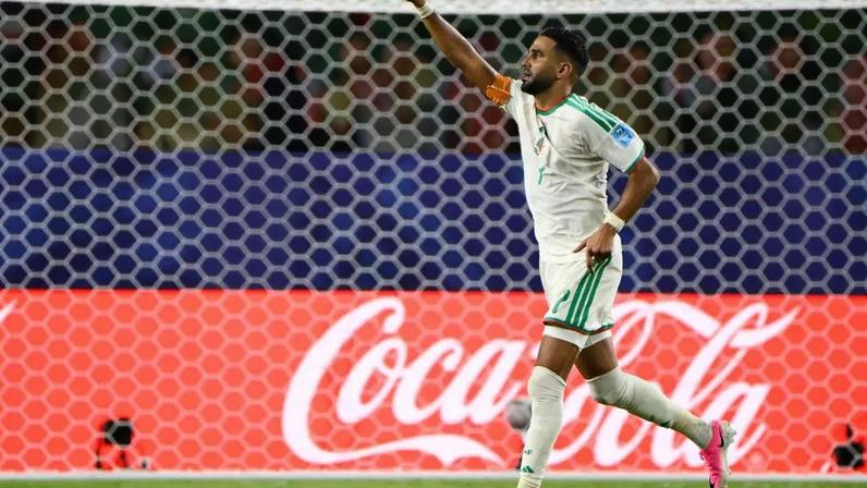 Mahrez, da Argélia, pode contribuir para uma partida com muitos escanteios.