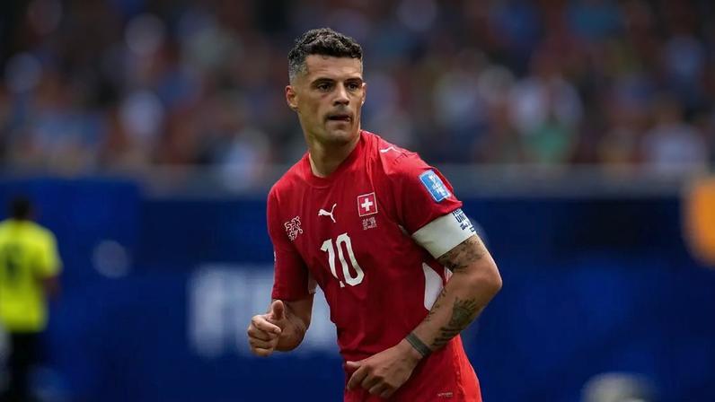 Granit Xhaka é uma das principais referências no meio-campo da seleção suíça.