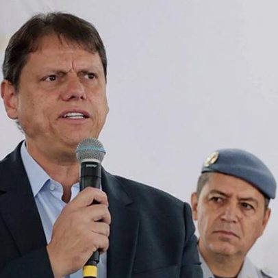 TRE ordena deputado do PT apagar vídeo de Tarcísio como boneco Chucky