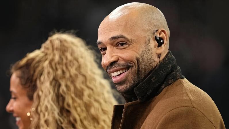 Thierry Henry é comentarista da Copa no Fox Sports