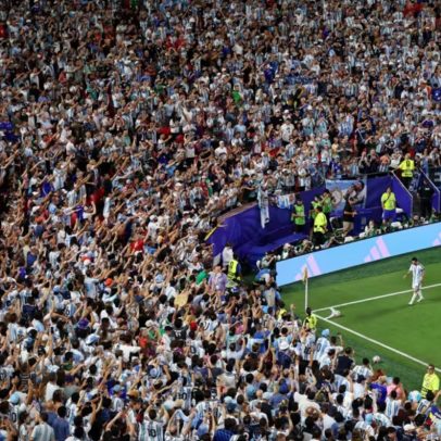 Torcedores argentinos abafam hino da Inglaterra e irritam jogadores rivais