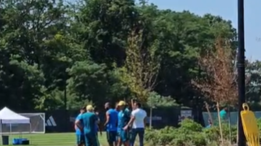 Seleção Brasileira treina às vésperas de encarar Noruega