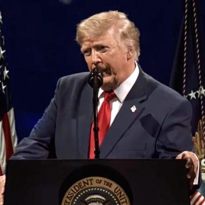 Trump critica comunismo e cita possível terceiro mandato no 4 de julho