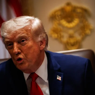 Trump pede à Suprema Corte aval para restringir voto pelo correio