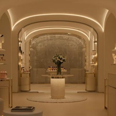 Dior Spa Plaza Athénée usa fototerapia para tratar jet lag e sono