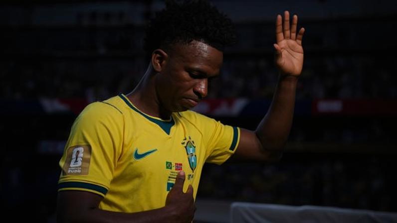 Vinicius Júnior lamenta após eliminação do Brasil para a Noruega na Copa