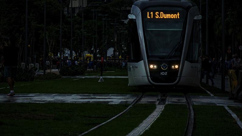 NOS TRILHOS - VLT do Rio: linha até o aeroporto e integração total