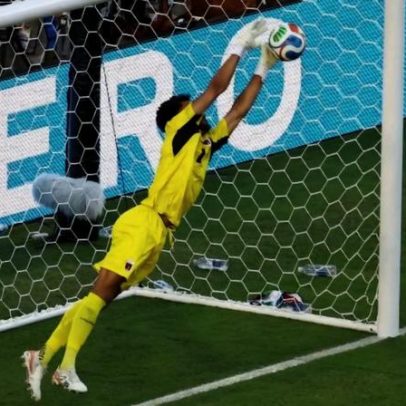 Goleiro Vozinha é valorizado por 40 anos de experiência
