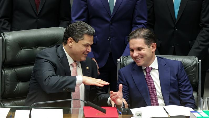 Motta e Alcolumbre na sessão solene do Congresso Nacional destinada à inauguração da 4ª Sessão Legislativa Ordinária da 57ª Legislatura