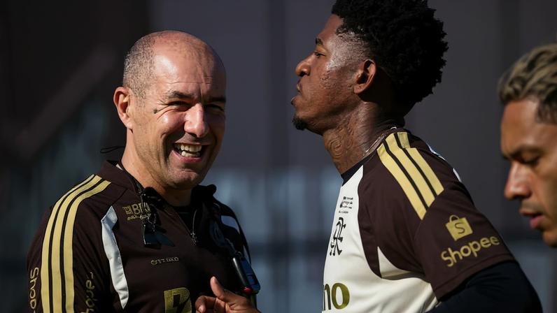 Leonardo Jardim na reapresentaçao do Flamengo — Foto: Gilvan de Souza/Flamengo