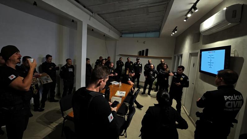 Operação Nêmesis em Poços de Caldas, policiais civis
