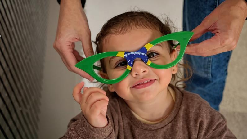 Filha de Neymar, Helena ganhaou festa de aniversário da mãe e homenagem do pai